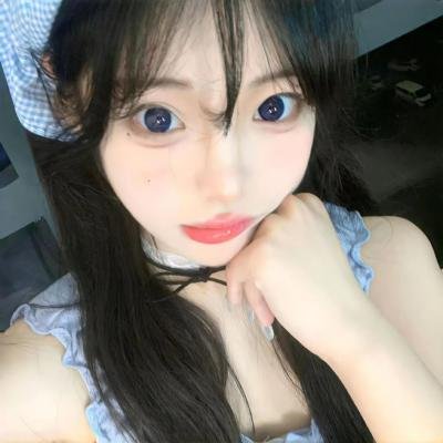跳舞的红色公交